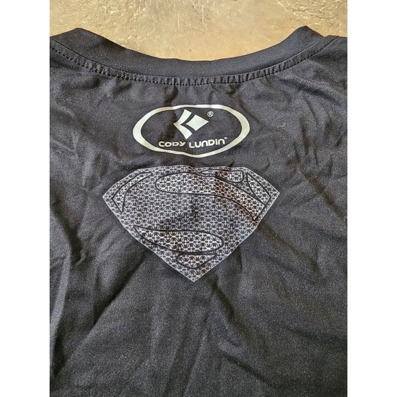 Superman Men's XL Compression Long Sleeve Shirt - Picture 5 of 5